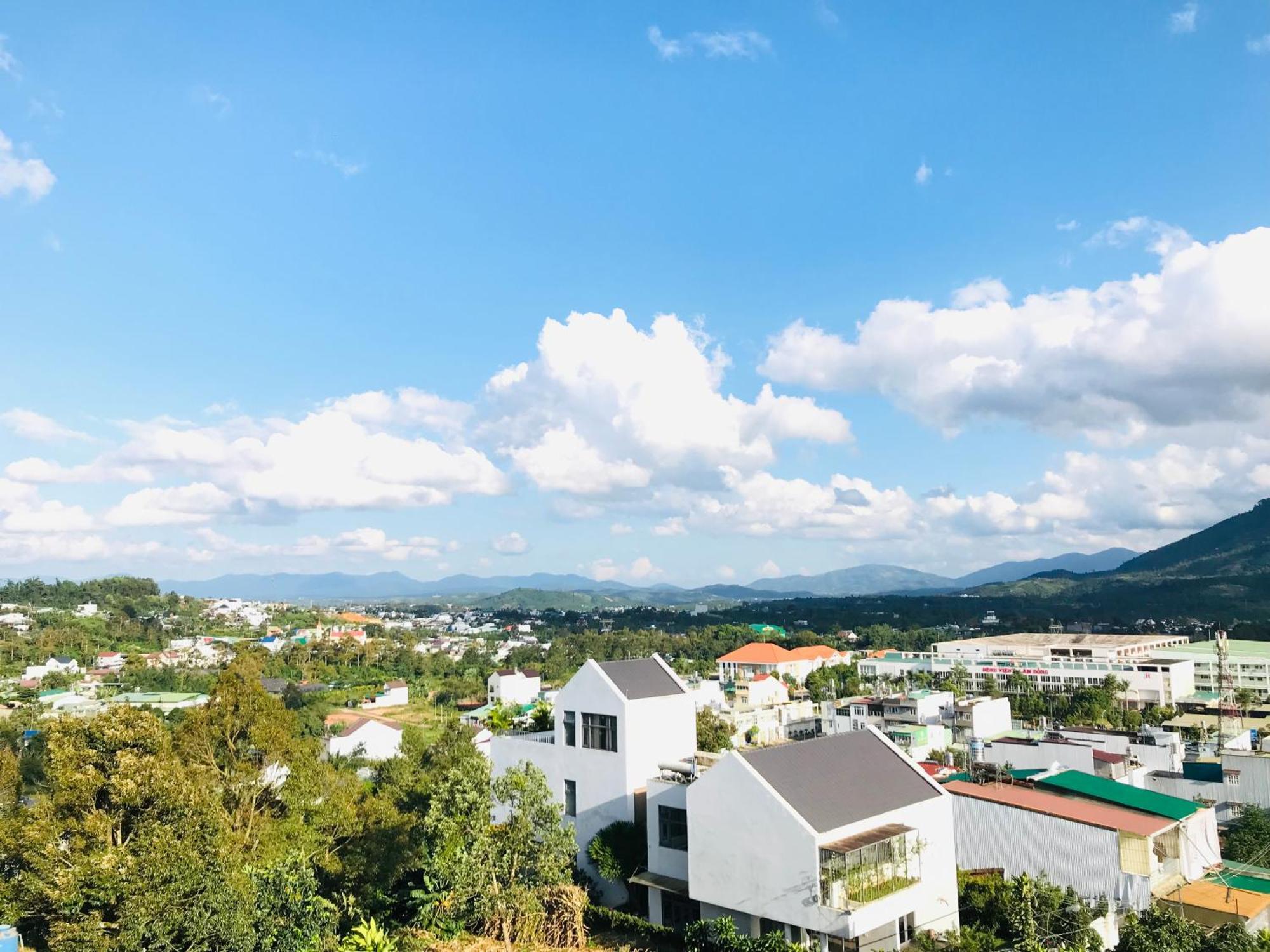 Hotel Hoa NáNg Bao Loc Exteriör bild