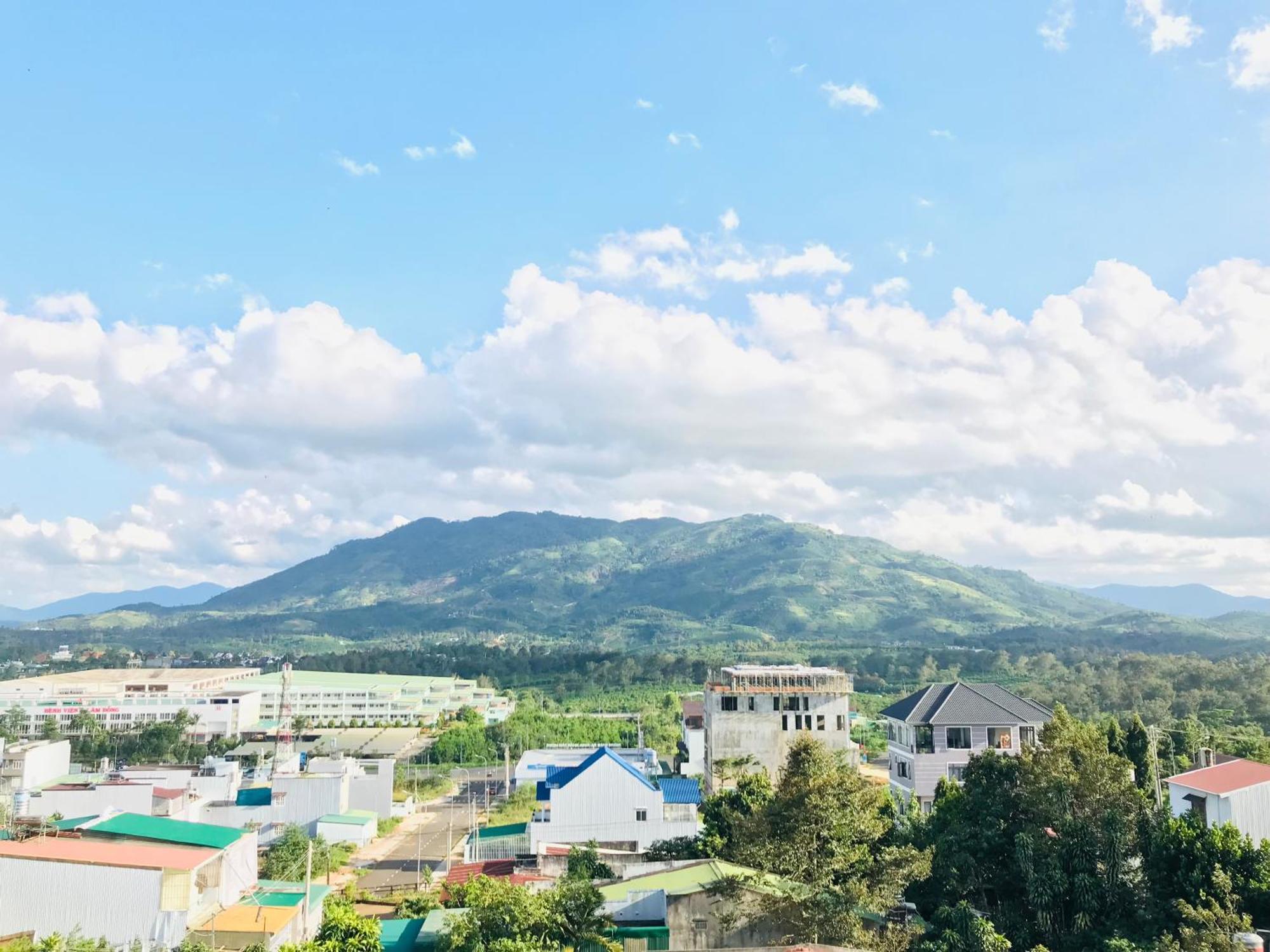 Hotel Hoa NáNg Bao Loc Exteriör bild