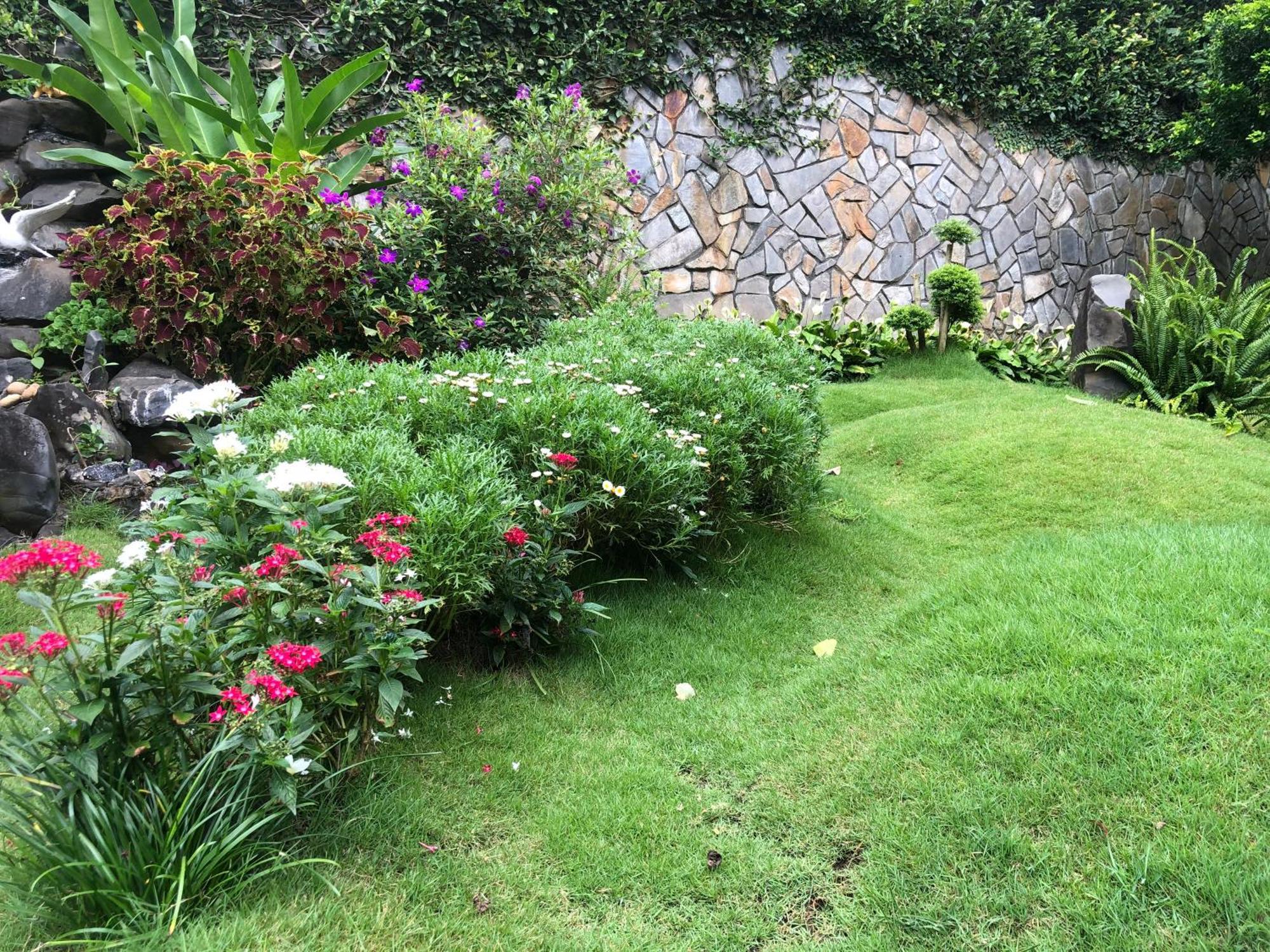 Hotel Hoa NáNg Bao Loc Exteriör bild